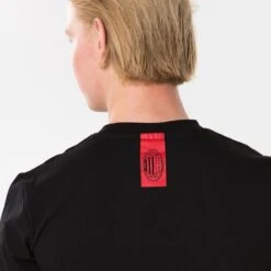 AC Milan Big Logo T-shirt Senior 11 AC Milan Big Logo T-shirt Senior -Modekleding ac milan big logo t shirt senior 4