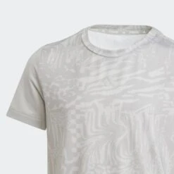 ADIDAS AEROREADY 3-Stripes Allover Print T-shirt Kids -Modekleding aeroready 3 stripes allover print t shirt kids 1