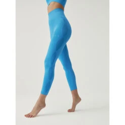 Born Living Yoga Dames Naadloze Legging Met Capri Lengte