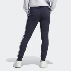 ADIDAS Essentials 3-Stripes French Terry Cuffed Broek -Modekleding essentials 3 stripes french terry cuffed broek 2