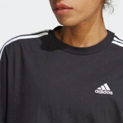ADIDAS Essentials 3-Stripes Single Jersey Boyfriend T-shirtjurk -Modekleding essentials 3 stripes single jersey boyfriend t shirtjurk 3