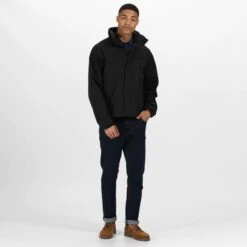 Regatta Heren Pace II Lichtgewicht Waterdichte Jas (Zwart) -Modekleding heren pace ii lichtgewicht waterdichte jas zwart 1