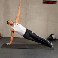 ADIDAS Joggingbroek Voor Cardiofitness Heren Zwart 19 ADIDAS Joggingbroek Voor Cardiofitness Heren Zwart -Modekleding joggingbroek voor cardiofitness heren zwart 8