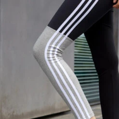 ADIDAS Legging Voor Fitness En Soft Training Dames Colorblock Zwart En Grijs 16 ADIDAS Legging Voor Fitness En Soft Training Dames Colorblock Zwart En Grijs -Modekleding legging voor fitness en soft training dames colorblock zwart en grijs 6