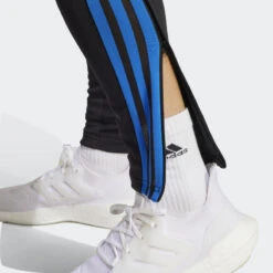 ADIDAS Manchester United Condivo 22 Sportbroek 11 ADIDAS Manchester United Condivo 22 Sportbroek -Modekleding manchester united condivo 22 sportbroek 4
