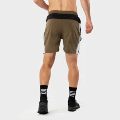 Voorkant -Modekleding shorts fitness siroko matterhorn khaki heren 1