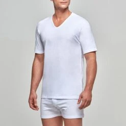 T-shirt Underwear Met V-hals Van Katoen Essentials -Modekleding t shirt underwear met v hals van katoen essentials 1