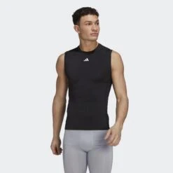 ADIDAS Techfit Training Mouwloos Shirt